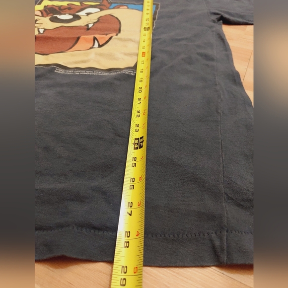 Vintage Looney tunes Tazmanian  shirt - Picture 8 of 9